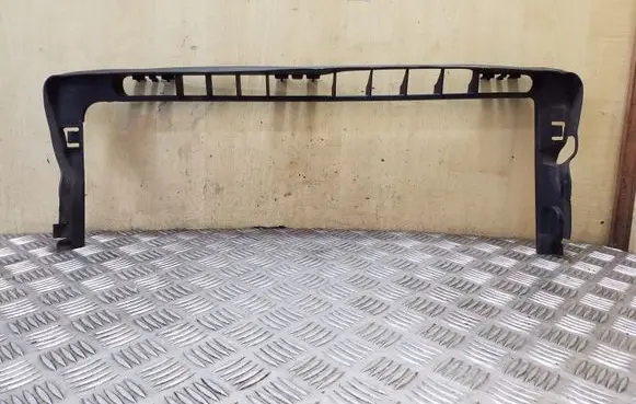 Volvo XC90 Intercooler air guide/duct channel 30730518