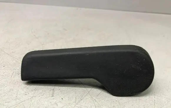Volkswagen Golf IV Engine bonnet (hood) release handle 1J1823533C