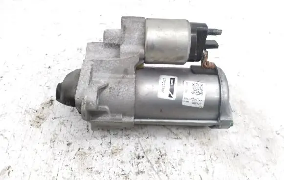 Renault Trafic III (X82) Starter motor 233000686R 0001170633 20160825