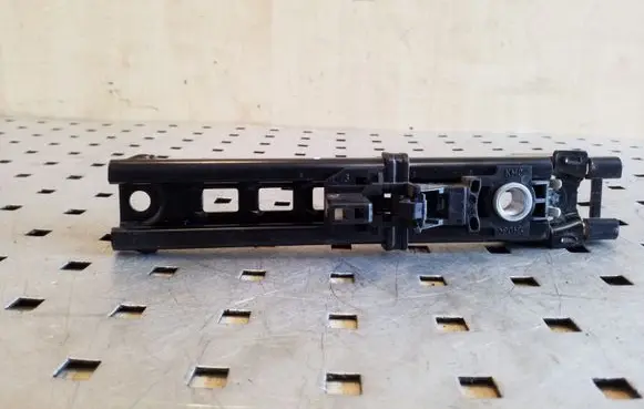 Skoda Octavia Mk2 (1Z) Seat belt adjustment motor 5K0857819A