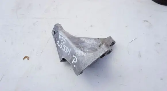 Volkswagen II LT Engine mounting bracket 074199308