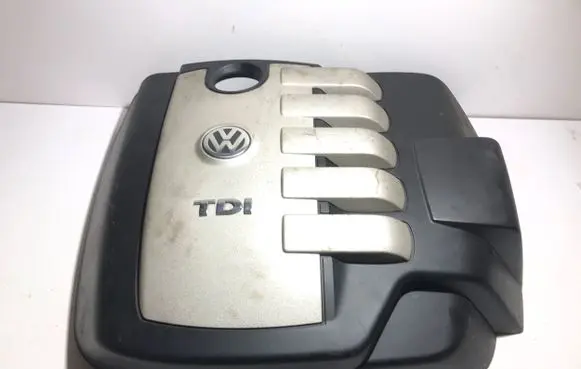 Volkswagen Touareg I Engine cover (trim) 070103926