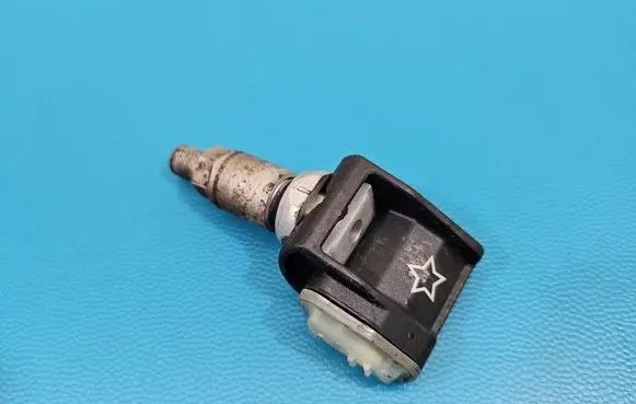 BMW 5 G30 G31 G38 Tire pressure sensor 6887140 IMPRK1603837