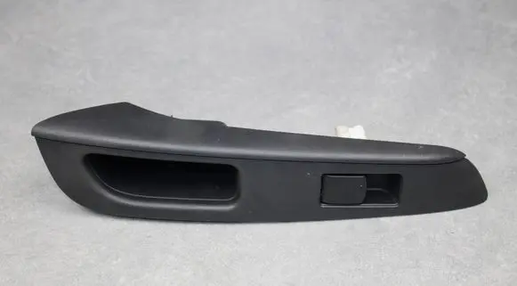 Nissan Note (E12) Electric window control switch 829603VW0A