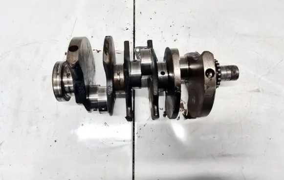 Audi A6 S6 C5 4B Crankshaft 