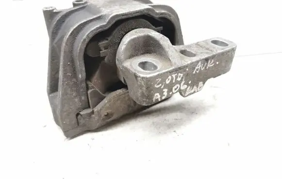 Audi A3 S3 8P Engine mount bracket 1K0199262AT