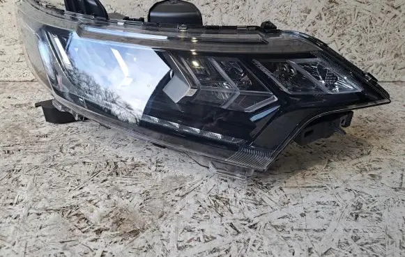 Mitsubishi Outlander Headlights/headlamps set 