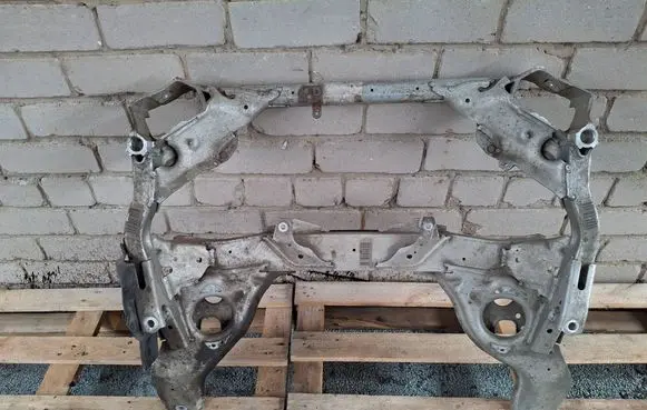 BMW X1 E84 Front subframe 2121644 6761462