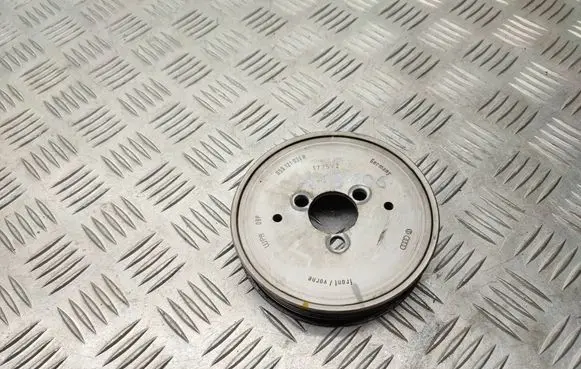Volkswagen Touareg II Water pump pulley 059121031H