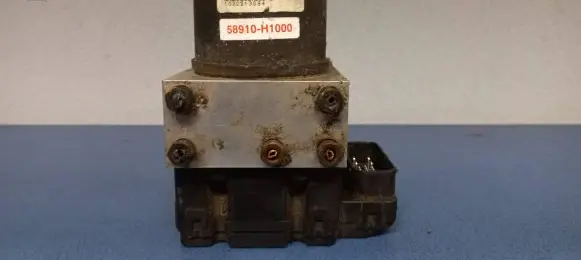 Hyundai Terracan ABS Pump 58910H1000