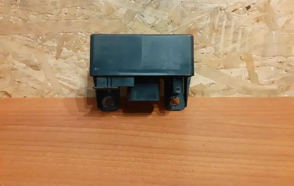 Mercedes-Benz ML W163 Glow plug pre-heat relay 0285454032