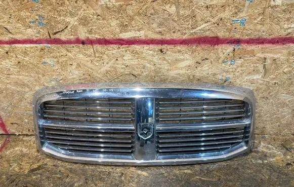 Dodge RAM 1500 DR Front grill S2511B004-M