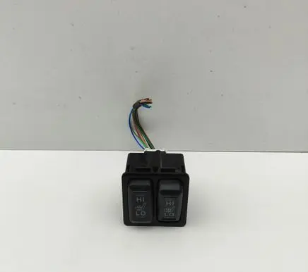 Mitsubishi L200 Seat heating switch 8610A114