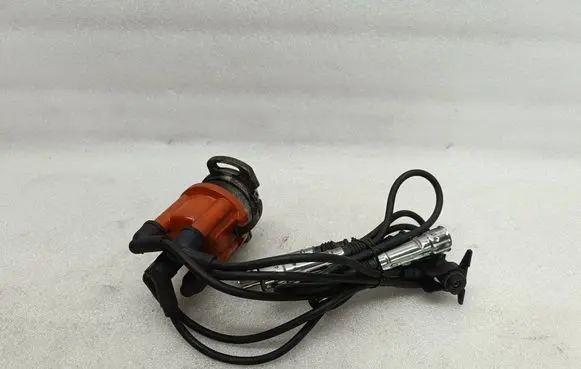 Volkswagen Golf IV Spark distributor 0237521061 030905205AB