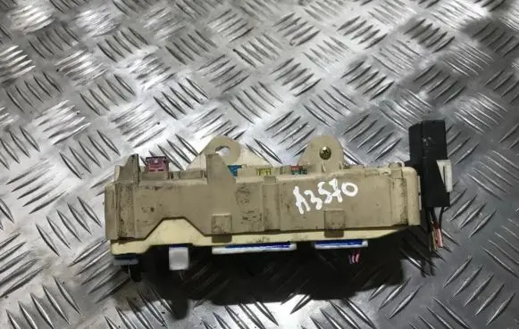 Mazda 323 F Fuse box set 0c060295 0c06-0295