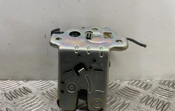 Tailgate/trunk/boot lock/catch/latch