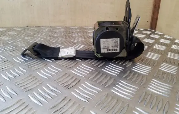 Mazda 3 I Rear seatbelt 602499600