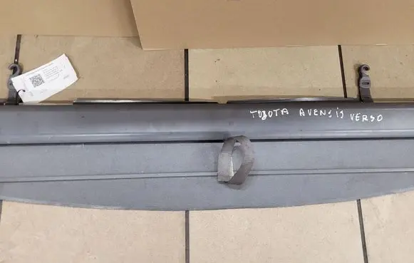 Toyota Avensis Verso Parcel shelf load cover