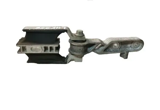 Volvo XC90 Engine mount bracket 201602270131 31330594 31339956