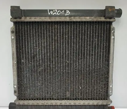 Mercedes-Benz 190 W201 Coolant radiator