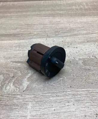 BMW 5 E39 Light switch 8363684 549392022