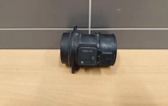 Renault Megane II Mass air flow meter 8200358901 5WK97007 H8200299956