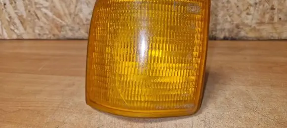 Audi 80 90 B2 Front indicator light 32797r6