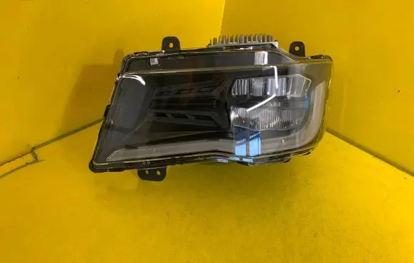 Man TGE 1gen Headlight/headlamp 81251016861