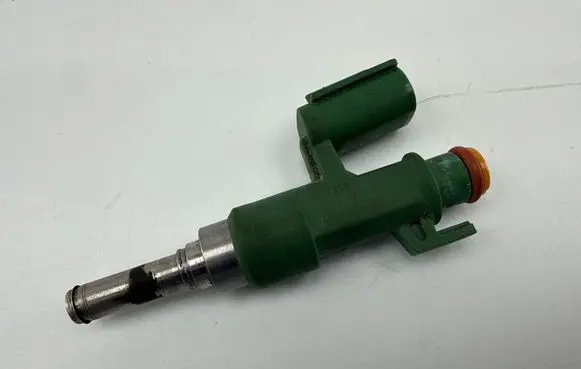 Toyota Yaris Cross Fuel injector 23250F3020