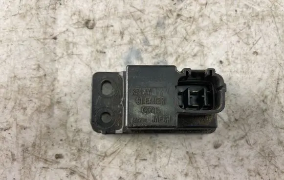 Mitsubishi Pajero Sport I Hazard warning light relay Mr238863