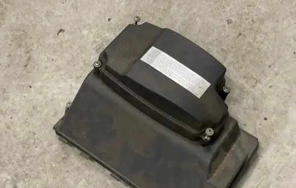 BMW X3 E83 Fuse box cover 12903417587 58650910