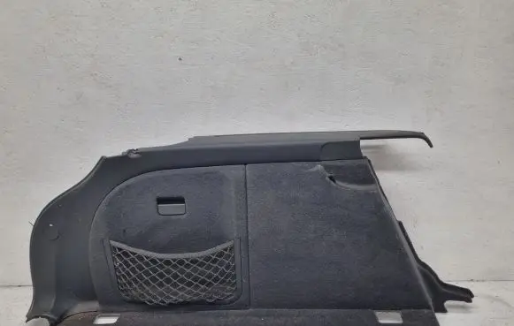 Trunk/boot lower side trim panel