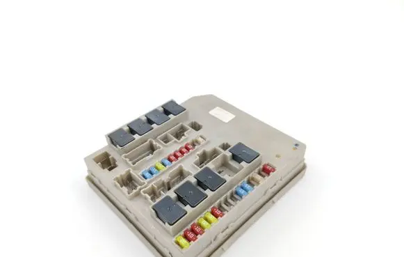 Renault Clio III Fuse module 902663A