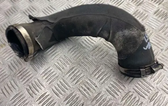 Audi A5 8T 8F Intercooler hose/pipe 8K0145709E