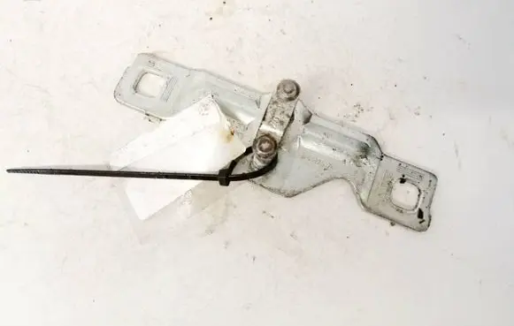 Skoda Fabia Mk2 (5J) Rear door lock loop/hook striker 8p4827507