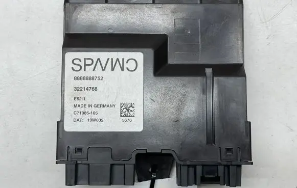 Volvo XC40 Tailgate/trunk control unit/module 32214768 C71085105 8888888752
