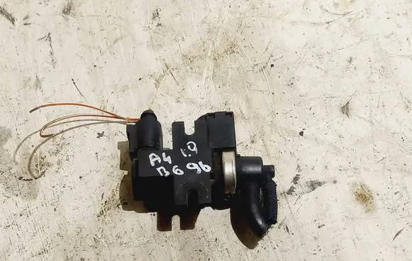 Audi A4 S4 B6 8E 8H Turbo solenoid valve 8E0906628