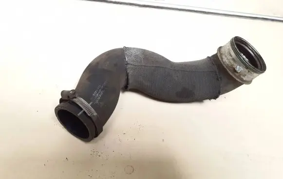 Mercedes-Benz A W169 Intercooler hose/pipe A1695280482