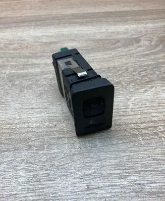 Volkswagen Golf IV Seat heating switch 1J0963563A