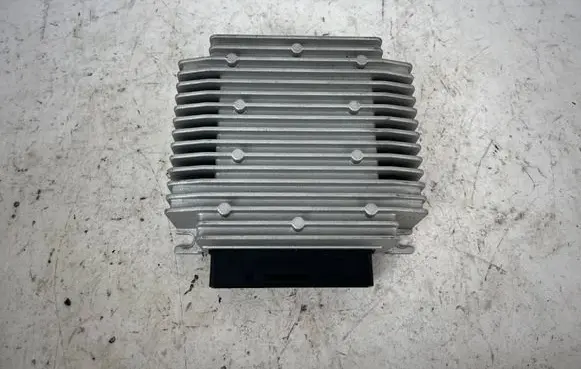 Tesla Model X Sound amplifier 100483310A