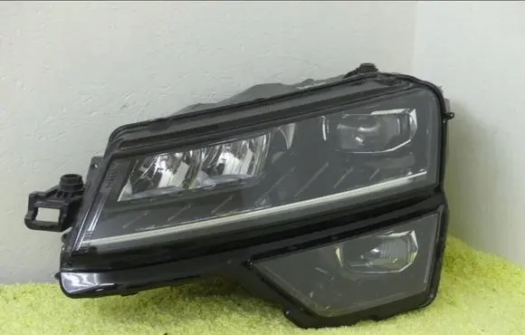 Skoda Karoq Headlight/headlamp 57B941015B