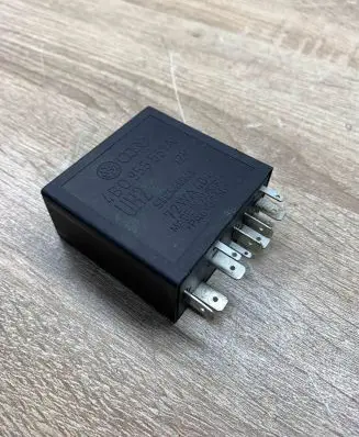 Skoda Octavia Mk2 (1Z) Other relay 4B0955531A