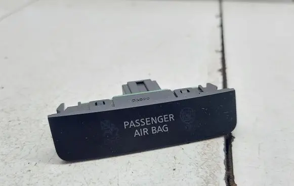 Nissan Navara D23 Passenger airbag on/off switch 3014837