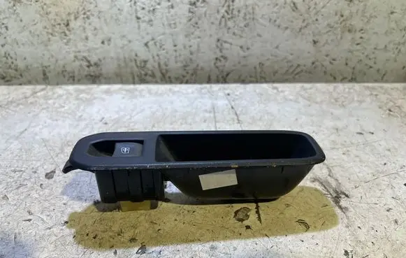 Dacia Duster Electric window control switch 