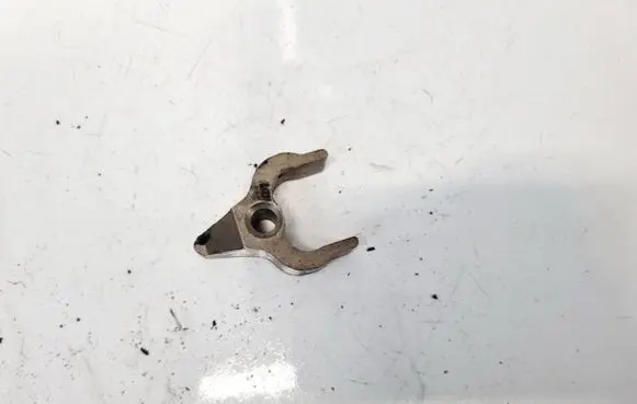 BMW 5 GT F07 Fuel Injector clamp holder