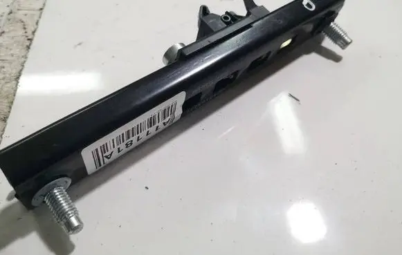 Opel Corsa D Seat belt adjustment rail 13153271