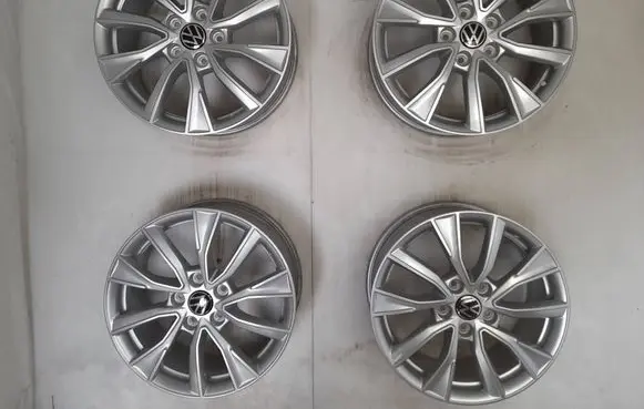 Volkswagen Multivan T7 R18 alloy rim 7T0601025E