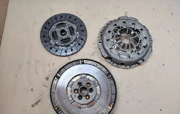 Seat Exeo (3R) Clutch set kit 03G141031P 038141117 03G105266BH