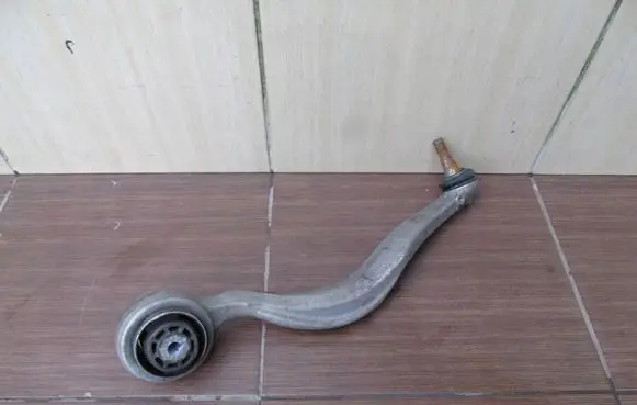 Mercedes-Benz C W205 Front control arm 21301LI