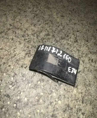Radiator mount bracket